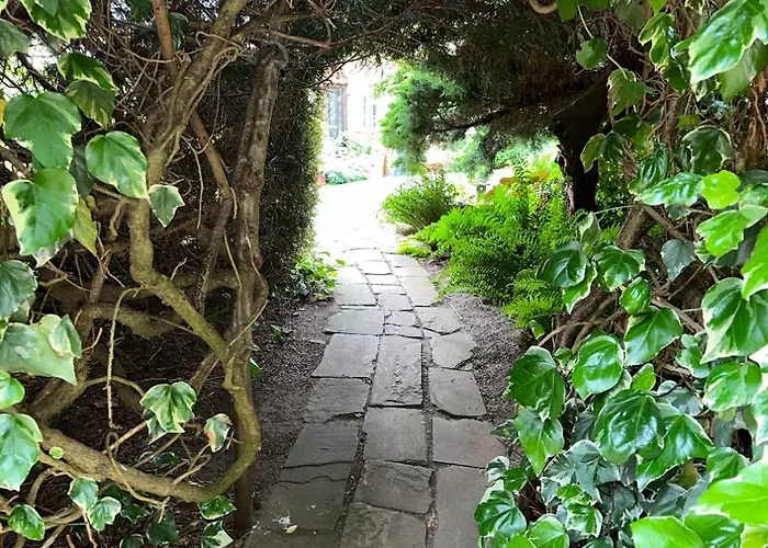 Four Bedroom Period Cottage, Woodbridge, Suffolk